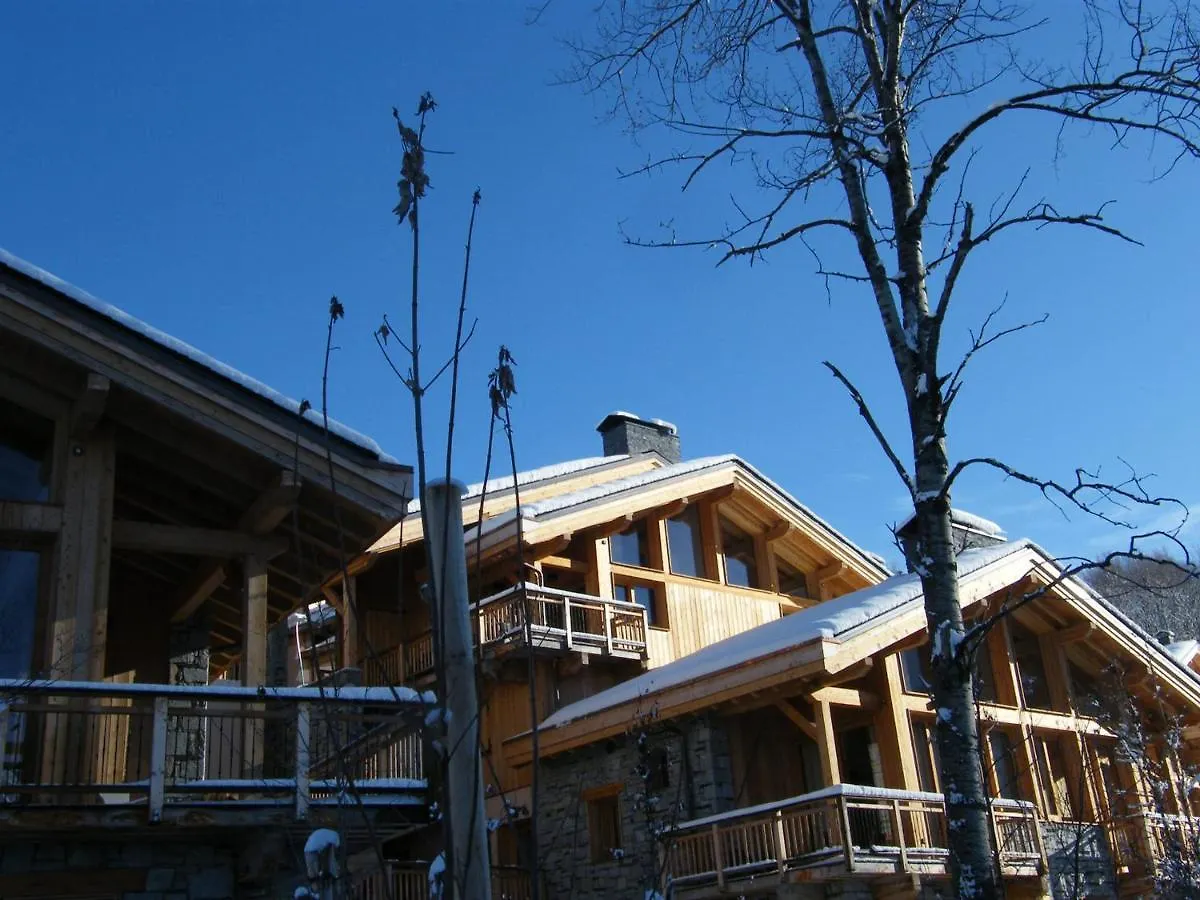 Chalet Lea - Ski-In/Ski-Out - Wifi Gratuit - Jacuzzi - Sauna - Parking Couvert - 6 Personnes - Fr-1-344-803 Saint-Martin-de-Belleville 0*,  France