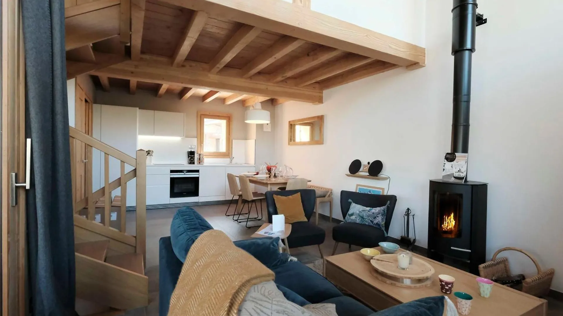 Chalet Lea - Ski-In/Ski-Out - Wifi Gratuit - Jacuzzi - Sauna - Parking Couvert - 6 Personnes - Fr-1-344-803 location